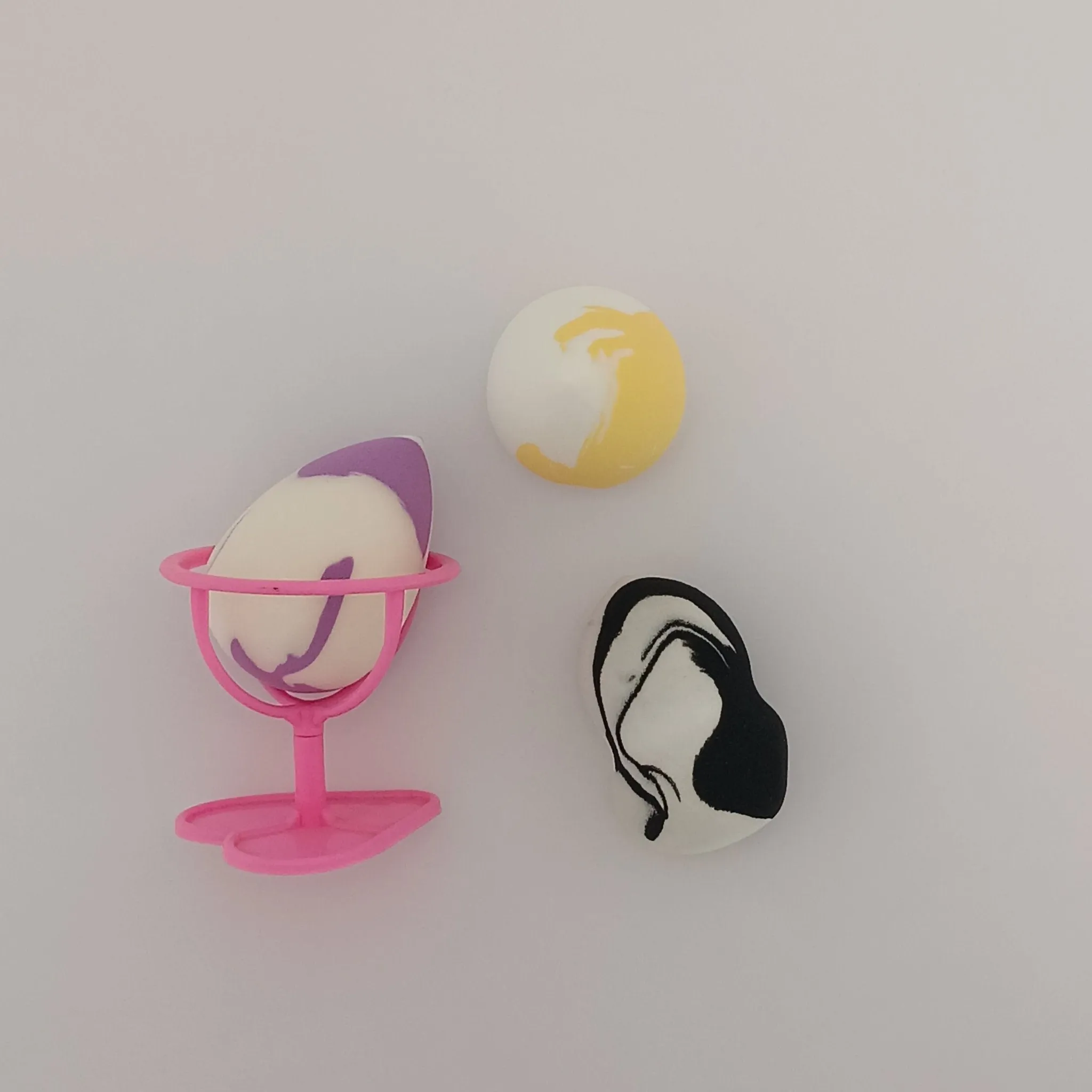 Beauty Blender Makeup Sponge - Flawless, Streak-Free Application for Every Look