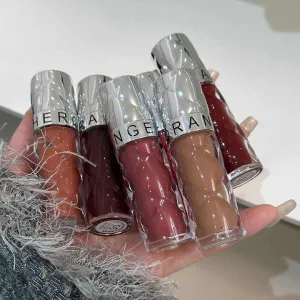 Body Plumping Liquid Lipstick from Base Sellers Vegan Custom Logo Long Lasting Beauty Makeup for Daily Useأحمر شفاه سائل ممتلئ بالجسم من بائعي القاعدة من البائعين نباتي بشعار مخصص مكياج تجميل يدوم طويلاً للاستخدام اليومي