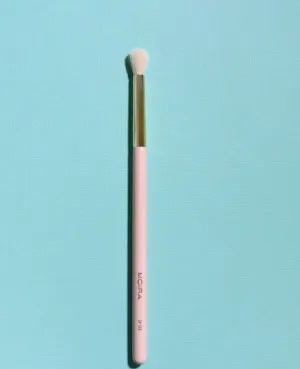 Defined Crease Brush