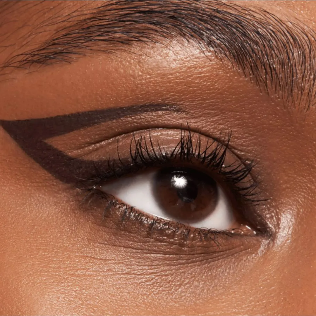 Essence LONG-LASTING eye pencil 18h Waterproof 01 Black Fever