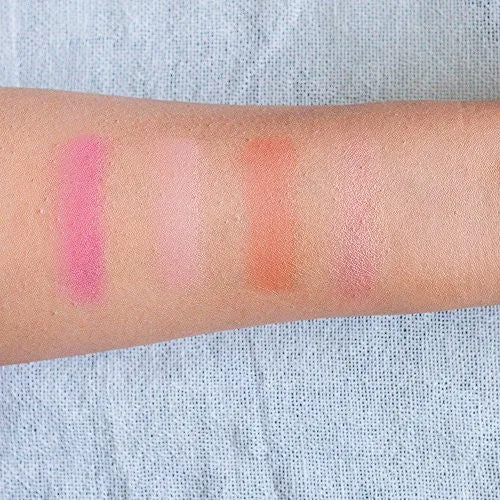 Lakme Absolute Illuminating Blush, Shimmer Brick in Pink, 10g
